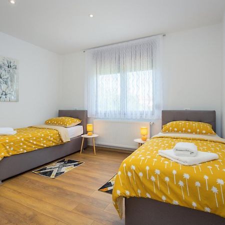 Lumalu Apartamento Galižana Exterior foto
