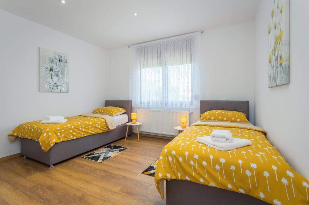 Lumalu Apartamento Galižana Exterior foto