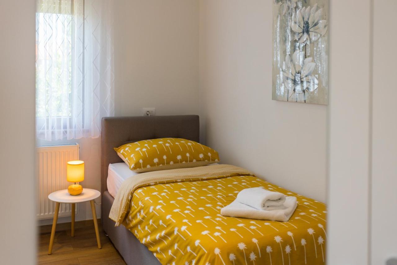 Lumalu Apartamento Galižana Exterior foto