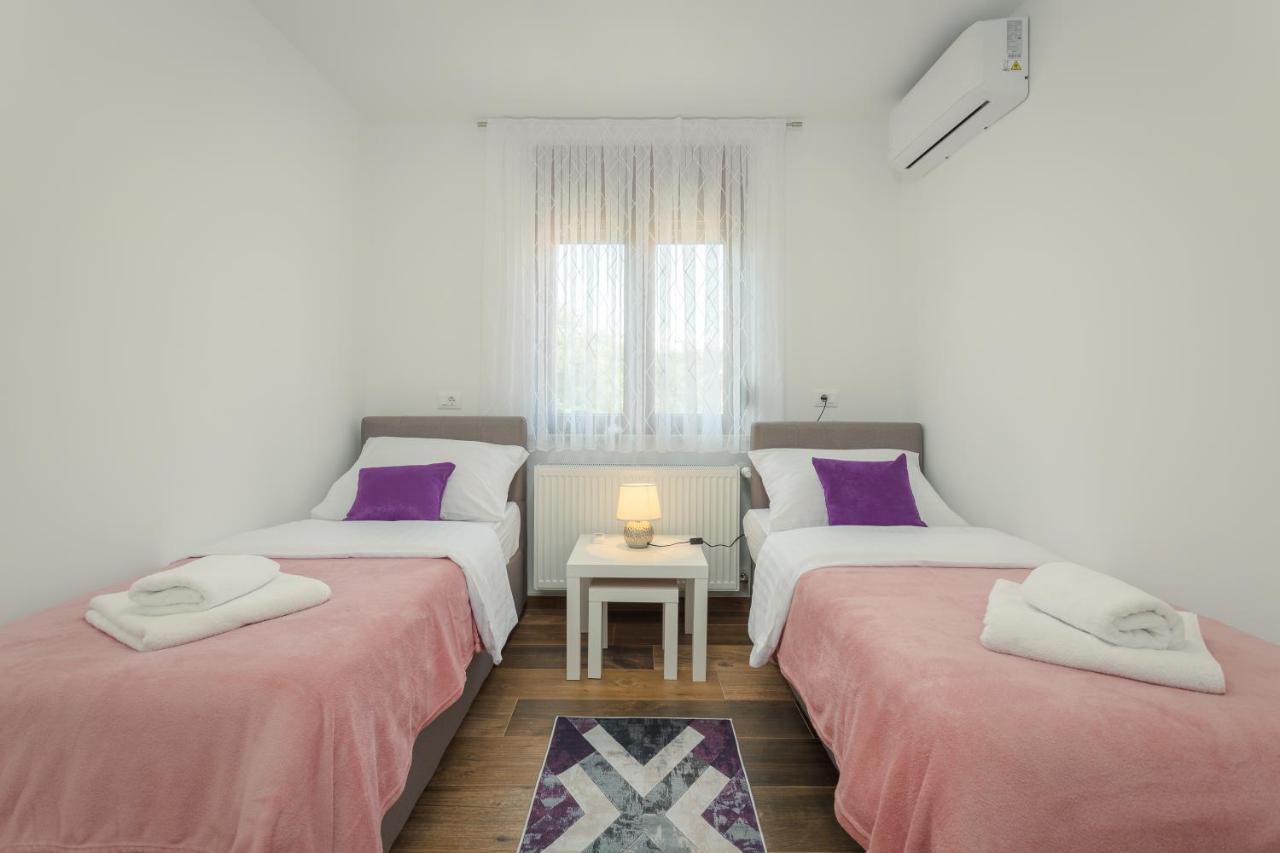 Lumalu Apartamento Galižana Exterior foto