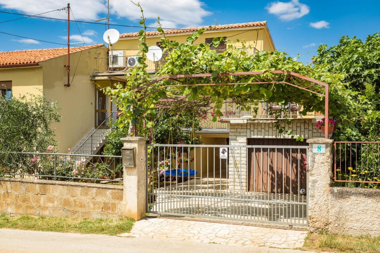 Lumalu Apartamento Galižana Exterior foto