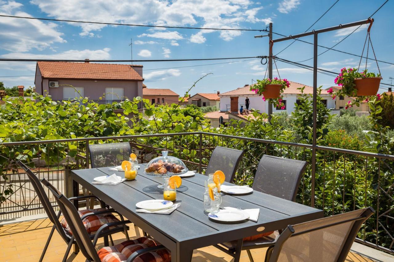 Lumalu Apartamento Galižana Exterior foto
